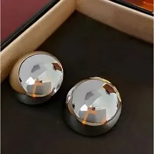 Fashionable Round Metal Stud Earrings Silvery Minimalist Style