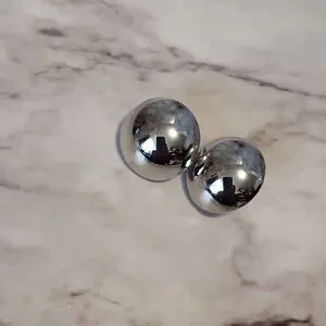 Fashionable Round Metal Stud Earrings Silvery Minimalist Style