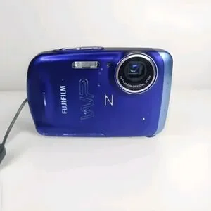 Finepix FUJIFILM Z33WP Blue 10.0MP Waterproof Digital Camera Charger SD Card