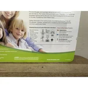 First Alert Dual Power Carbon Monoxide Alarm 614614 Digital Display Plug In