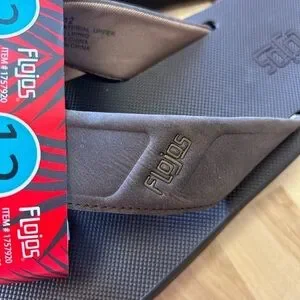 FLOJOS RYAN BROWN FLIP FLOPS Sz 12