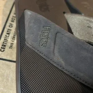 FLOJOS RYAN BROWN FLIP FLOPS Sz 9‎