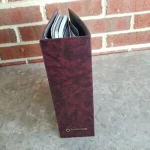 Franklin Covey 3-Ring Classic Storage Binder Burgundy Marble