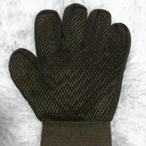 FurLuv Pet Groom & Massage Righthand Glove In Magenta
