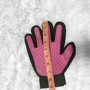 FurLuv Pet Groom & Massage Righthand Glove In Magenta