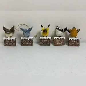 Ganz Merry Christmas Bird on a Snowy Sign Ornaments Lot of 5 Resin