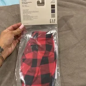 Gap face mask