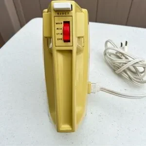 General Electric GE Hand Mixer Vintage Yellow Tested & Works 3 Speed D1 M24