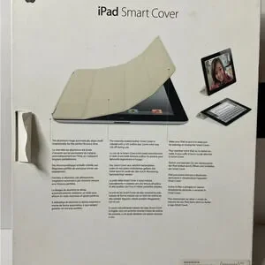 GENUINE Apple IPad Smart Cover In Red NIB NEW Compatible With IPad 2