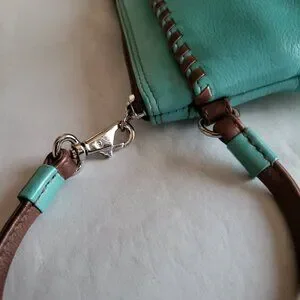 GENUINE LEATHER ILI WRISTLETT/ CLUTCH BAG