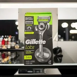 Gillette Razor with Exfoliating Bar by Gillette Labs Shaving Kit for Men