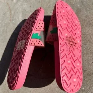 Girls Medium Strawberry Slides