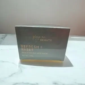 Glow on 5th Beauty Refresh + Reset Brightening Mud Mask