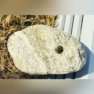 Granet Aquarium/Terrarium Rock w/Hole Drilled 4 Inserting Live/Artaficial Plants