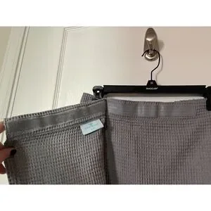 Gray Waffle Texture Wrap Towel With Velcro/Elastic Size S/M