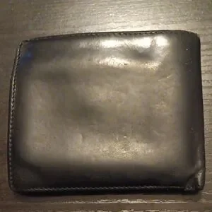 Gucci Vintage Classic Black Leather Unisex Wallet (GUC)