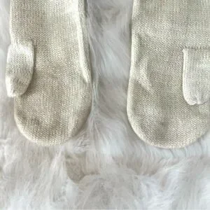 Gymboree Gold Sequin Mittens