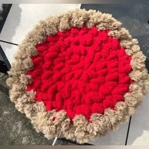 Handcrafted Cat Small Dog/pet Bed - Floofs Biscuit Dough Sweater Weather Line