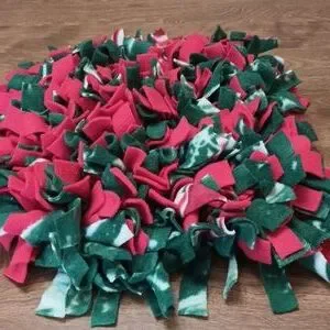 Handcrafted Fleece Dog Mat - Red And Green