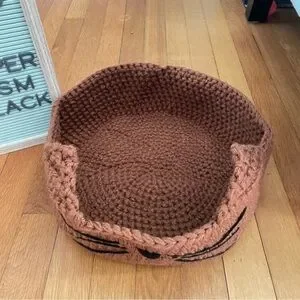 Handmade Artisan NWT Small Cat Bed Copper / Black Nose 11.5” X 4” Crocheted Pet