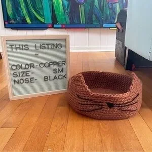 Handmade Artisan NWT Small Cat Bed Copper / Black Nose 11.5” x 4” Crocheted Pet
