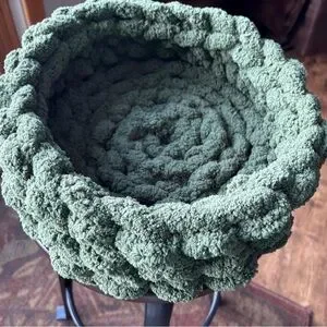 Handmade Pet Bed. NEW