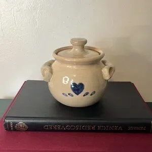 Handmade Stoneware Country Cottage Garlic Keeper W/ Blue Heart Design Signed