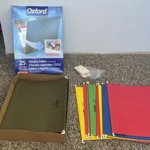 Hanging folders for file and cabinet random box of 25 new and used Hanging folders for file and cabinet random box of 25 new and used