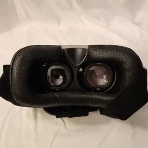 HD360X VR HEADSET FOR SMART PHONE PRE-OWNED EXCELLENT CONDITION