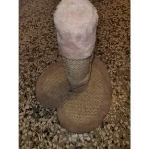 Heart shaped cat scratching post