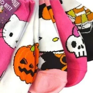 Hello Kitty 5 Pairs Pink Halloween Theme Prints No Show Socks NWT