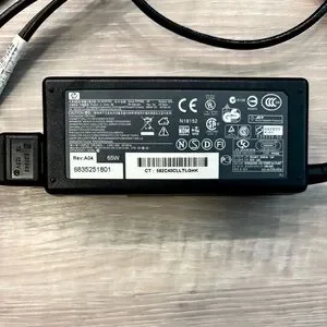 Hewlett-Packard (HP) 403810-001 - 65W 18.5V 3.5A 1.7MM Tip AC Adapter Charger