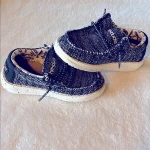 Hey Dude toddler Black and White size 7