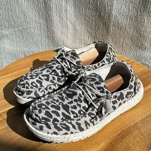 Hey Dude Women’s Wendy Woven Slip On Cheetah Grey Size 7