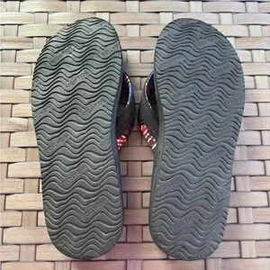 High Tide Men’s “Brandon Elite” Flip Flops Size 12