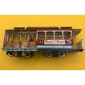 HO Scale Bachmann San Francisco Cable Car Powell & Hyde Sts #11 Smirnoff Grolsch