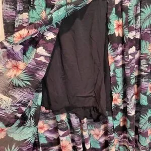 Hot Topic Size M Tropical Print Skirt/shorts
