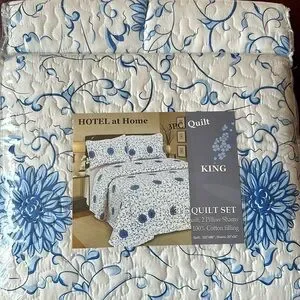 Hotel At Home King 3pc Quilt Set Blue Floral Print