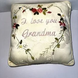 I love you Grandma pillow