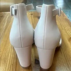 IDIFU Soft Pink Heels Ankle Strap Elegance With Slight Flaw Size 10