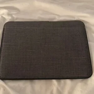Incase Gray Minimalist Tablet Sleeve