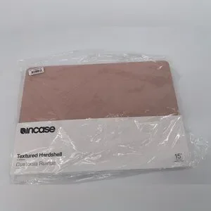 Incase Pink Textured Hardshell In Woolenex 15” MacBook Pro Thunderbolt