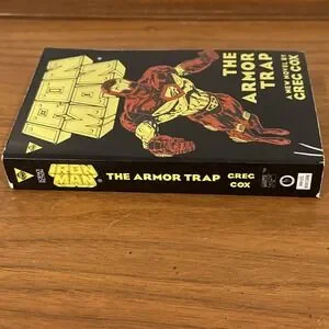 IRON MAN : THE ARMOR‎ TRAP By Greg Cox & Gabriel Gecko *Excellent Condition*