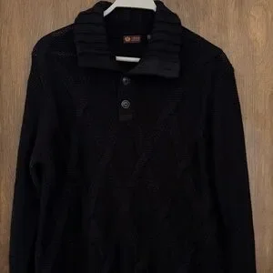 Izod Men's Black wool blend cable knit Sweater with shall Button Collar size L