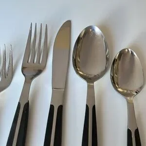 Japan BLACK INSETS (UNF581) Stainless Flatware Place Setting