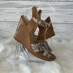 Johnston & Murphy Snake Embossed Wedge Sandals