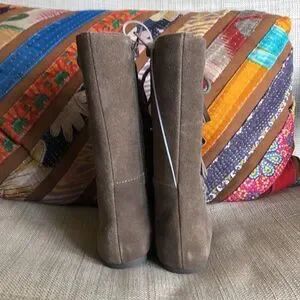 Joyfolie “Cheyenne” Genuine Suede Boots