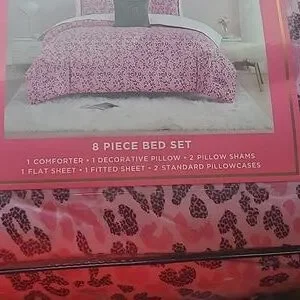 Juicy Couture Pink Comforter Set Luxurious Bedding - Queen