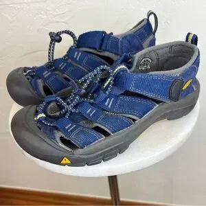 KEEN Boys Waterproof Sandal Shoe Blue Kid Children Outdoor Hiking Camping 1