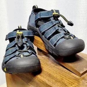 Keen Newport H2 Waterproof Sport Sandals Shoes Blue Black Kids Size‎ US 2/EU 34